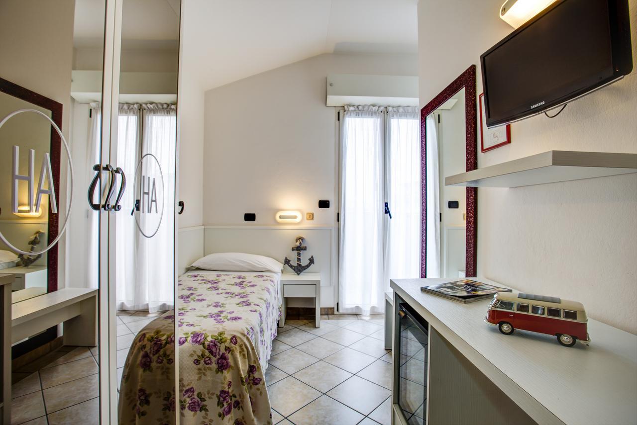 Ancora Hotel & Residence Cattolica Exterior foto